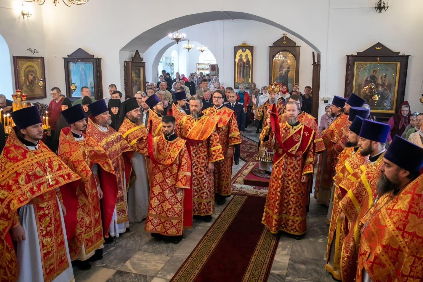 Торжественное Богослужение